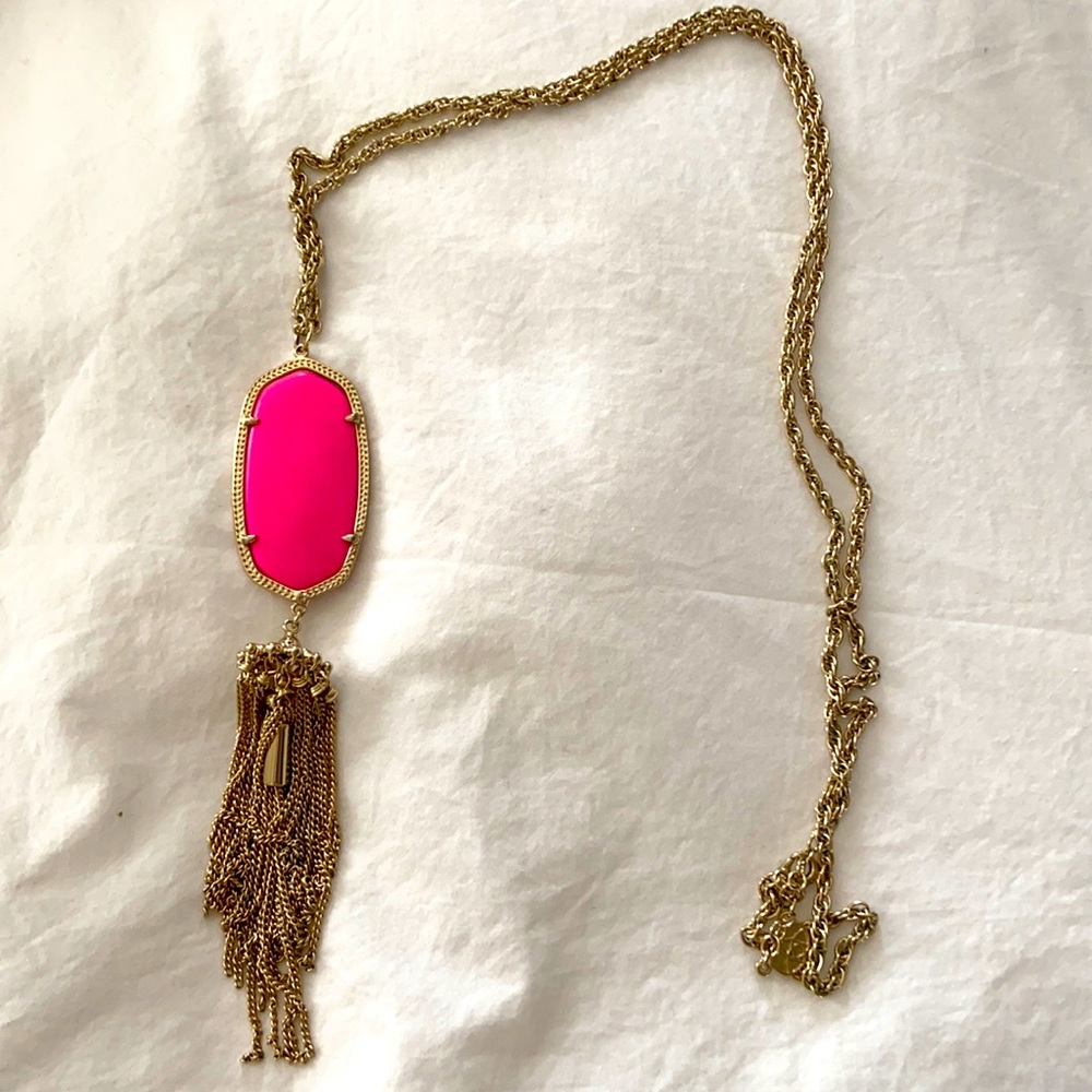 Kendra Scott Rayne Necklace. Hot Pink/Gold.